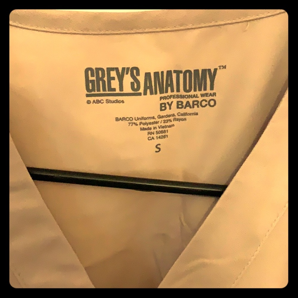 Small scrub top